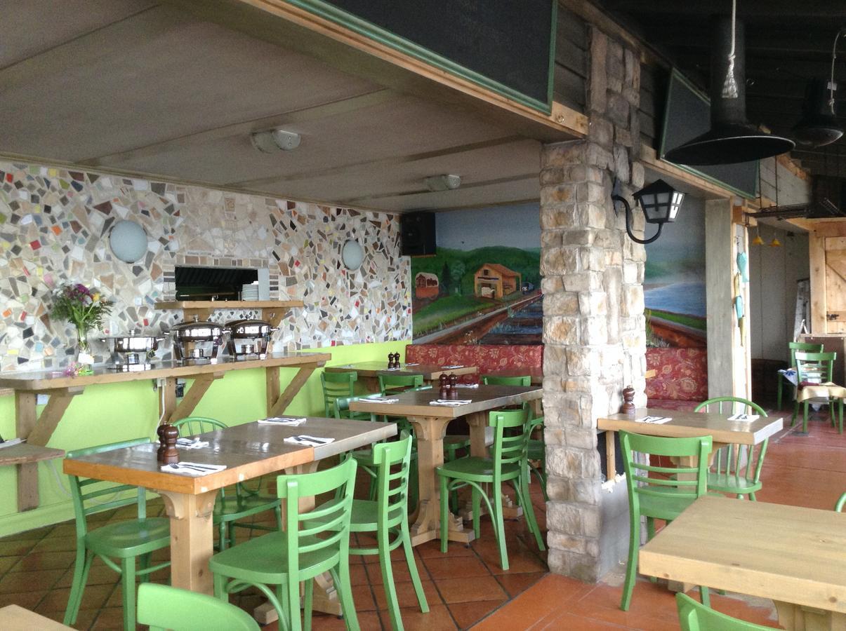 Restaurant Motel De La Plage Saint-Irenee Luaran gambar